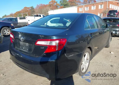 2014 Toyota Camry Le z USA, uszkodzony, nr VIN 4T4BF1FK6ER409160